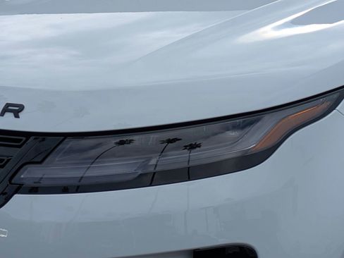 New 2026 Land Rover Range Rover Evoque S image 9