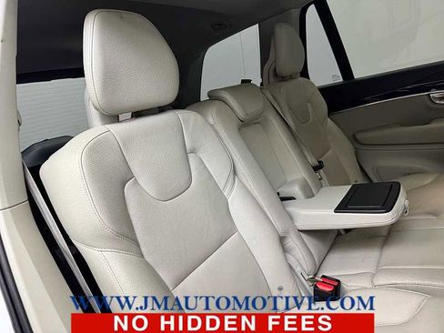 Used 2019 Volvo XC90 T6 Momentum w/ Advanced Package image 21