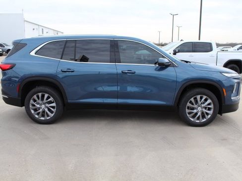 New 2026 Buick Enclave Preferred image 6