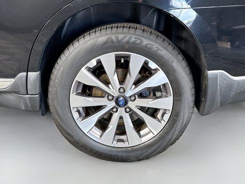 Used 2017 Subaru Outback 2.5i Touring w/ Popular Package #5A AWD/4WD image 36