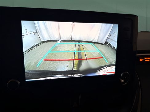 Used 2022 Toyota Corolla LE FWD image 20