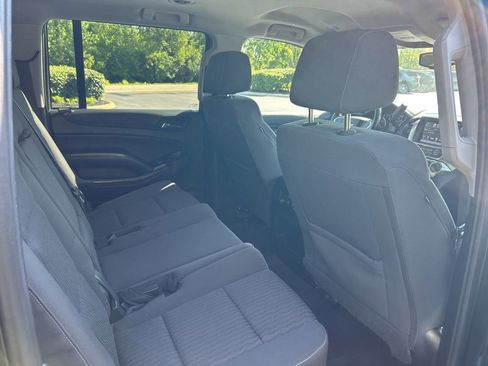 Used 2019 Chevrolet Suburban LS w/ All-Season Package AWD/4WD image 35