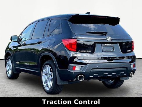 Used 2025 Honda Passport EX-L image 4