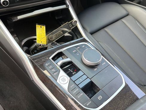 Used 2023 BMW 330i Sedan w/ Premium Package RWD image 27