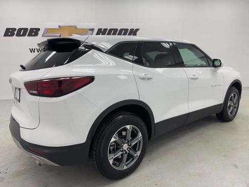 Used 2025 Chevrolet Blazer LT image 5