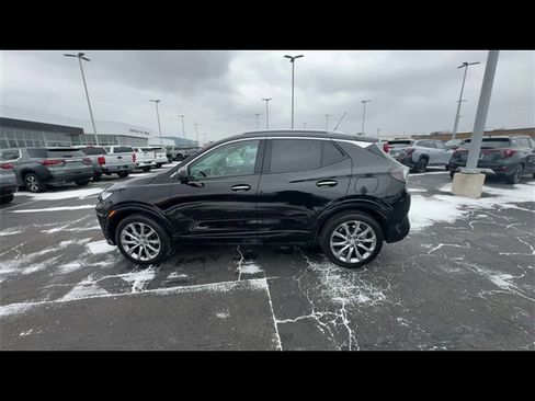 Certified 2024 Buick Encore GX Avenir image 5