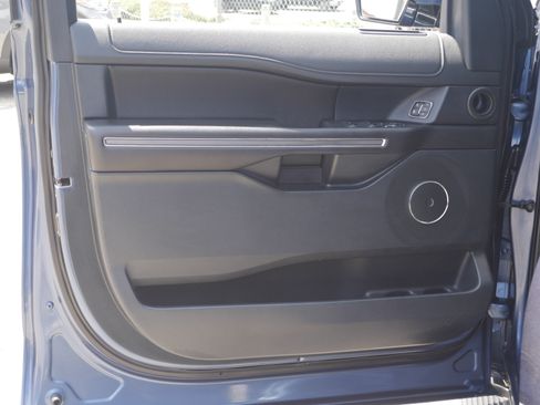 Certified 2019 Ford Expedition Max XLT w/ Equipment Group 202A AWD/4WD image 38
