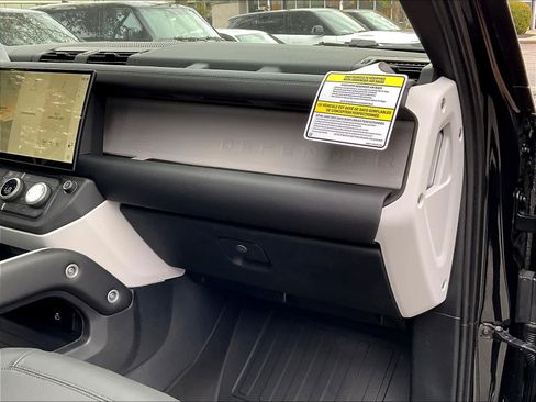 New 2026 Land Rover Defender 110 S image 28