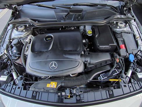 Used 2018 Mercedes-Benz GLA 250 4MATIC image 28