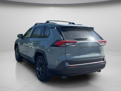 Used 2023 Toyota RAV4 XLE Premium AWD/4WD image 6