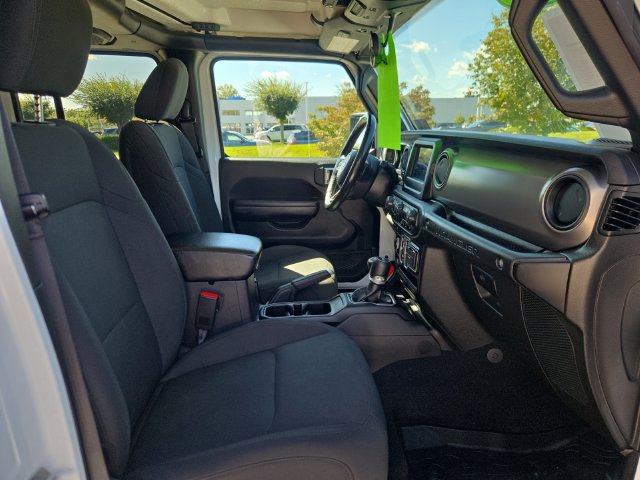 Used 2021 Jeep Wrangler Unlimited Sport AWD/4WD image 14