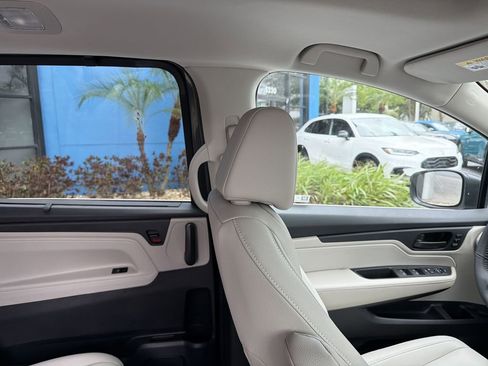 New 2026 Honda Odyssey EX-L image 14