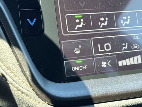 Used 2025 Subaru Outback Wilderness w/ Wilderness Package AWD/4WD image 20