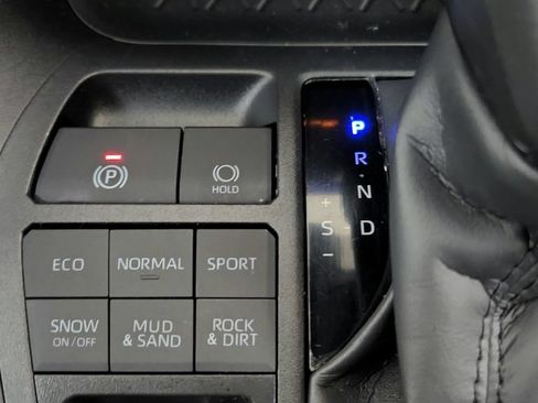 Used 2025 Toyota RAV4 LE AWD/4WD image 42