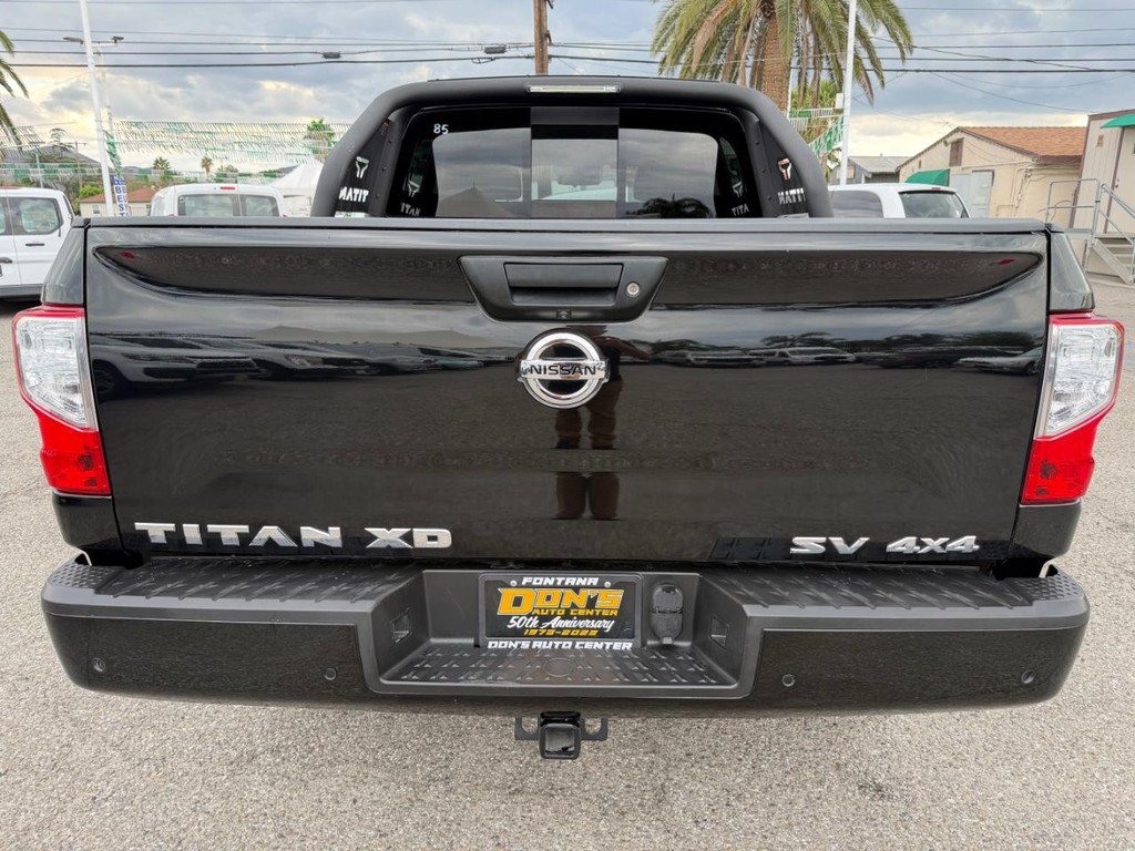 Used 2022 Nissan Titan SV AWD/4WD image 7