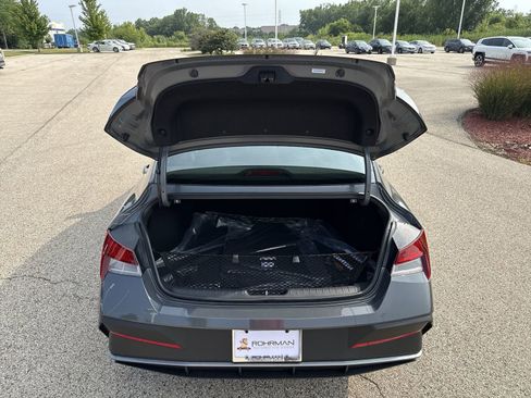 Certified 2025 Hyundai Elantra Sport image 25