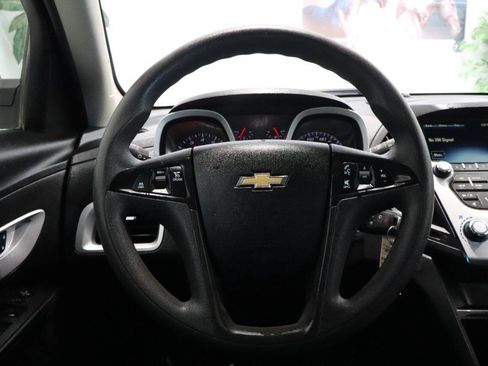 Used 2016 Chevrolet Equinox LS FWD image 16