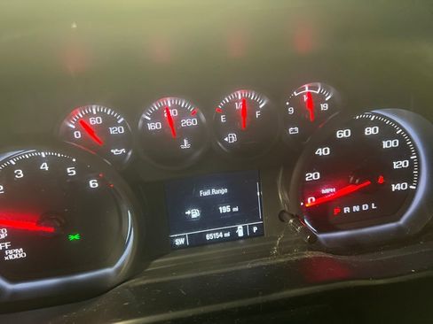 Used 2021 Chevrolet Silverado 1500 Custom image 16