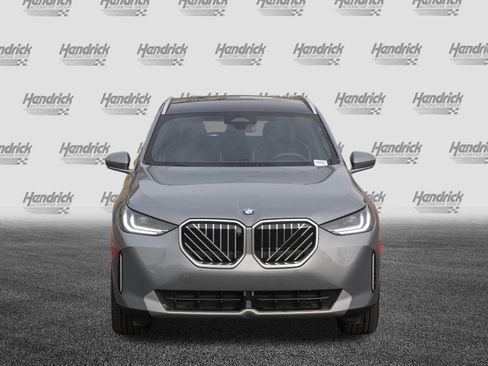 Used 2025 BMW X3 xDrive30i image 3