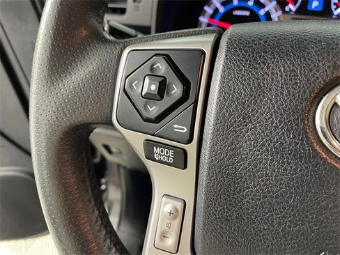 Used 2019 Toyota 4Runner SR5 Premium image 13