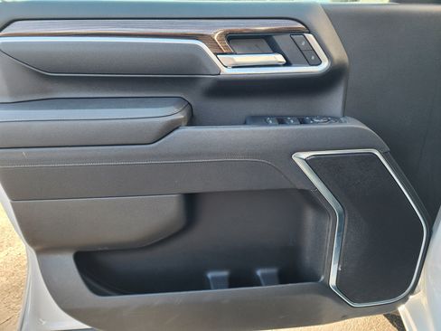 Used 2025 Chevrolet Silverado 2500 LT w/ Safety Package image 25