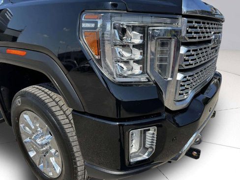 Used 2020 GMC Sierra 2500 Denali w/ Denali Ultimate Package image 10