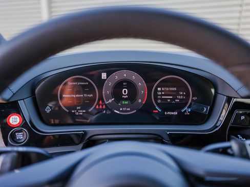 New 2025 Porsche Cayenne E-Hybrid Coupe image 15