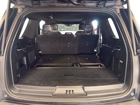 Used 2020 Ford Expedition Limited RWD image 12