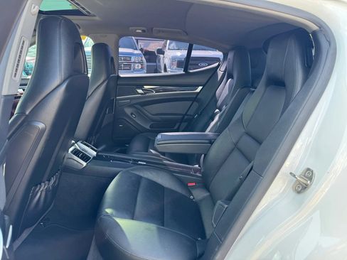 Used 2016 Porsche Panamera AWD/4WD image 8