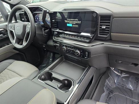 New 2026 Chevrolet Silverado 2500 ZR2 w/ LPO, Dark Essentials Package image 10