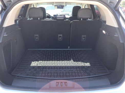 Used 2024 Lincoln Corsair AWD w/ Equipment Group 101A image 31