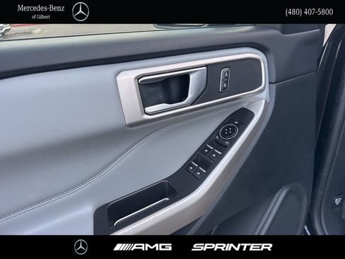 Used 2022 Ford Explorer XLT w/ Equipment Group 202A image 12