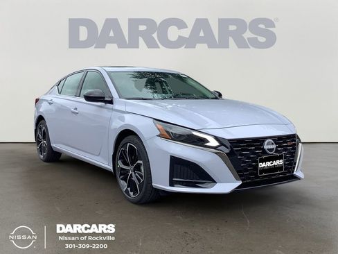 New 2025 Nissan Altima 2.5 SR w/ SR Premium Package image 1