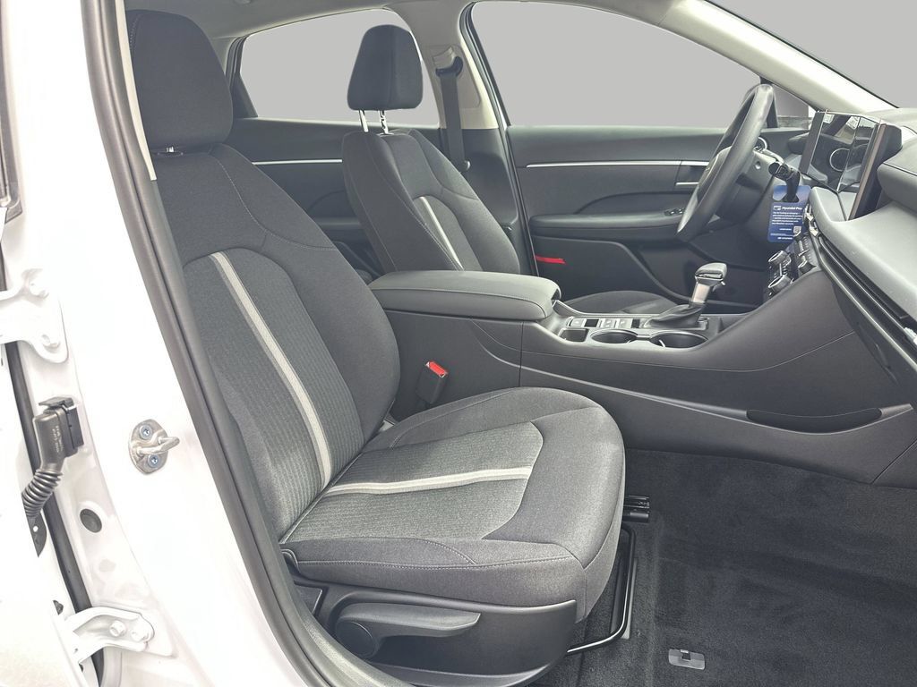 New 2026 Hyundai Sonata SE FWD image 24