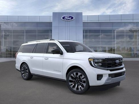 New 2025 Ford Expedition Max Platinum w/ Driver's Package image 7