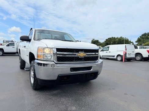 Used 2012 Chevrolet Silverado 2500 W/T RWD image 4