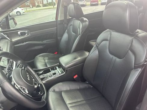 Used 2022 Kia Sorento SX AWD/4WD image 13
