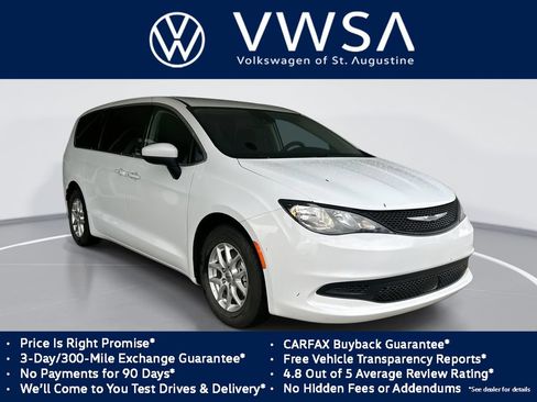 Used 2023 Chrysler Voyager LX FWD image 1