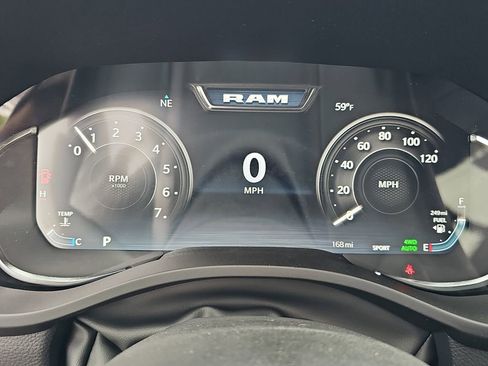 New 2026 RAM 1500 4x4 Crew Cab image 18