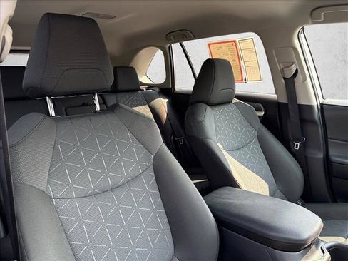 Certified 2025 Toyota RAV4 XLE AWD/4WD image 28