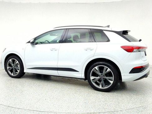 Used 2024 Audi Q4 e-tron Premium Plus w/ Premium Plus image 7
