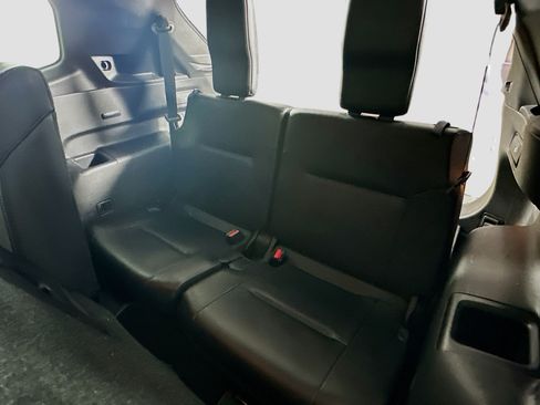Used 2024 Mitsubishi Outlander SE AWD/4WD image 26