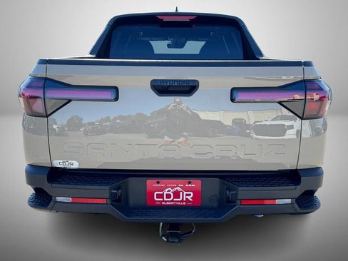 Used 2024 Hyundai Santa Cruz SEL image 8