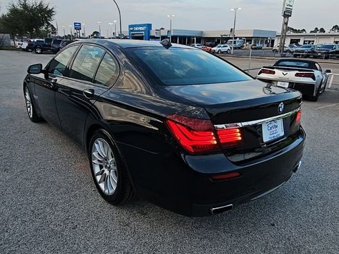 Used 2015 BMW 750i image 5