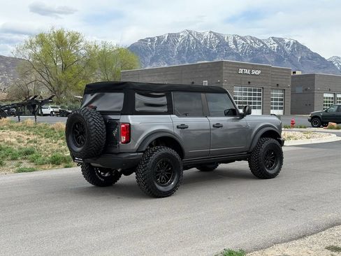 Used 2023 Ford Bronco Black Diamond image 9