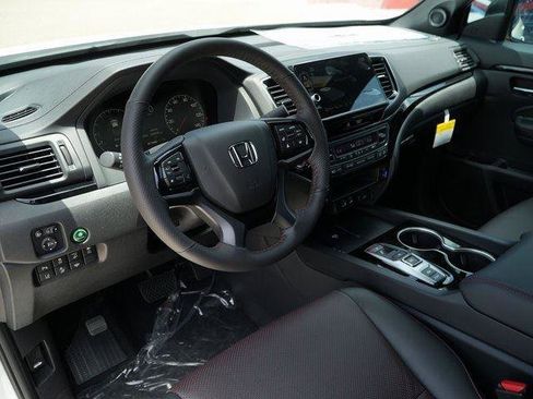 Used 2025 Honda Ridgeline Black Edition image 14