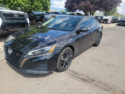 Certified 2024 Nissan Altima 2.5 SR FWD image 1