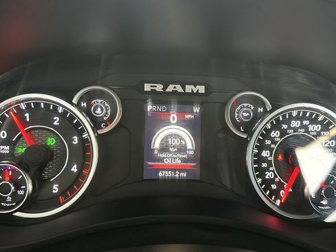 Used 2024 RAM 2500 Big Horn image 38