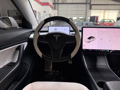 Used 2018 Tesla Model 3 Long Range AWD/4WD image 21