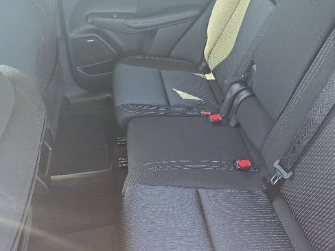 New 2026 Mitsubishi Outlander ES FWD image 8